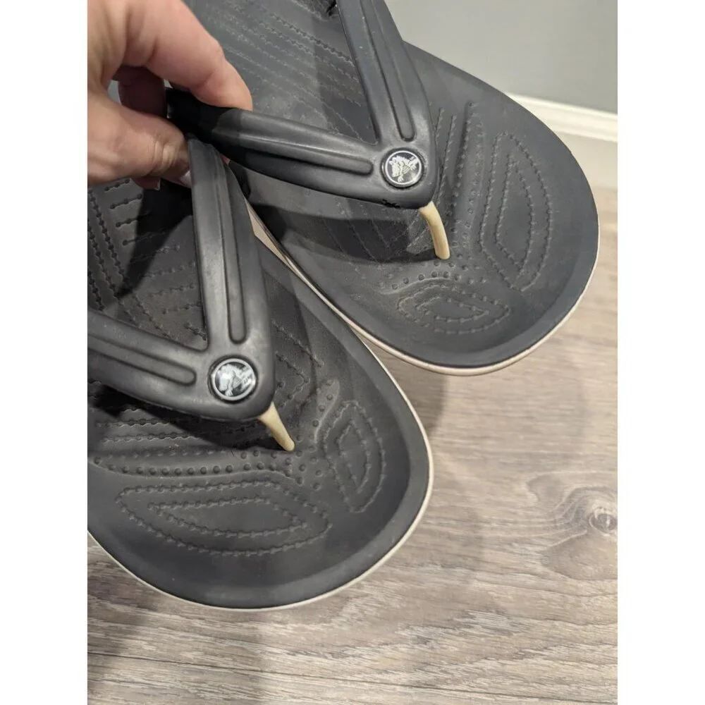CROCS Black Leather rubber Thong Sandals Men’s Size 9 Women's Sz 11 Comfort